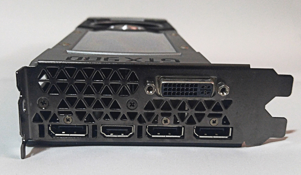 GTX 980 conectores