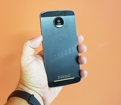 moto_z_caixa_tras
