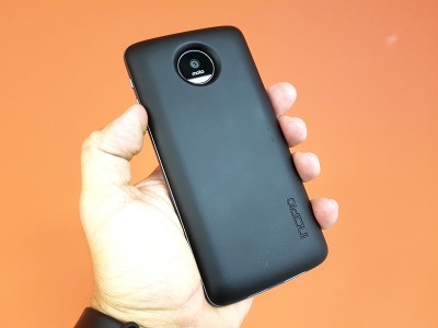 moto_z_incipio