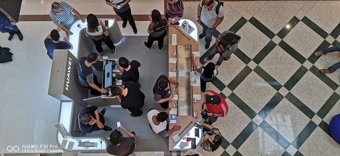 Quiosque da Huawei no Shopping
