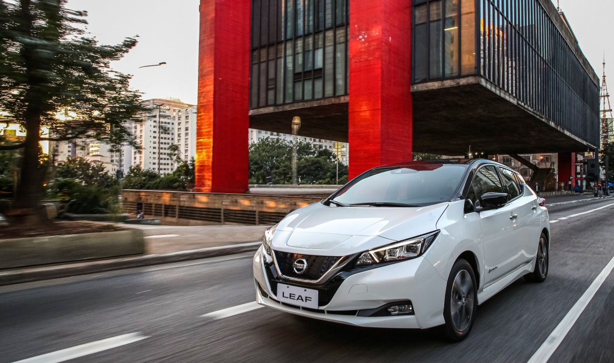 nissan leaf 2.0