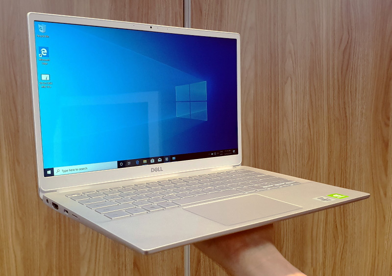 Dell Inspiron 7000