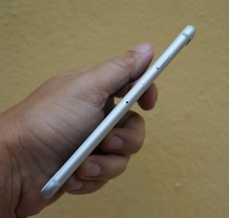 iPhone_6s-right-side
