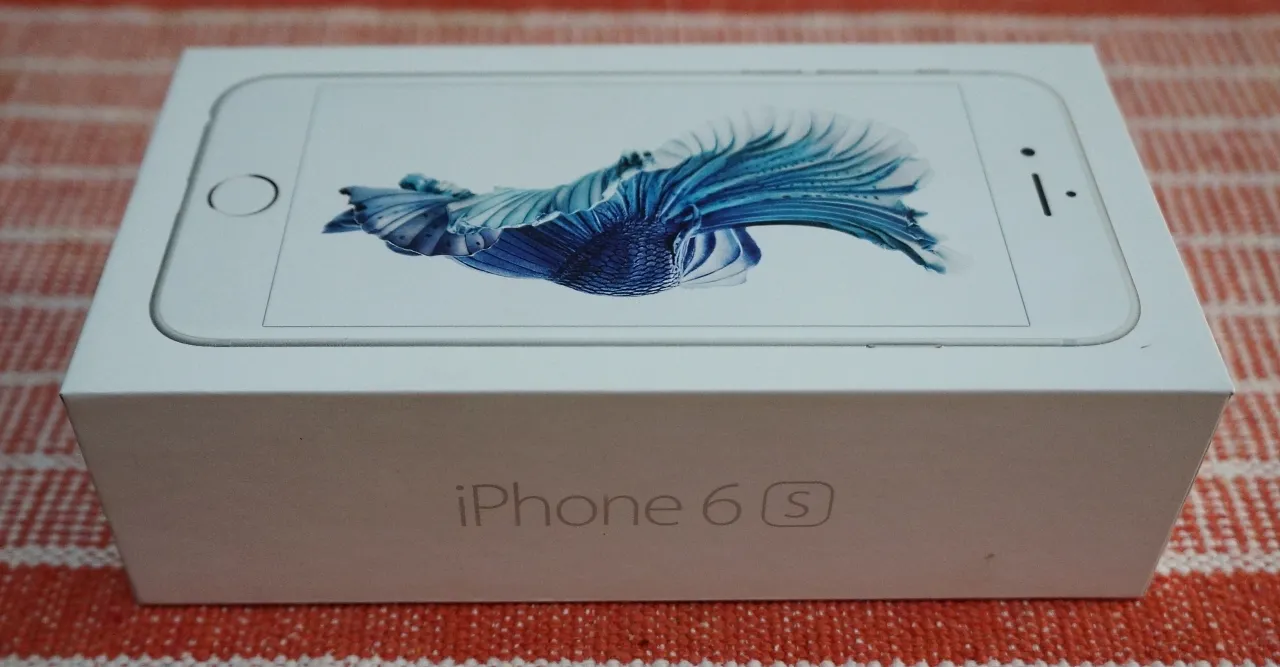iPhone_6s_caixa-fechada
