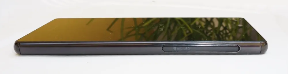 xperia_M5_dual_chips_perto