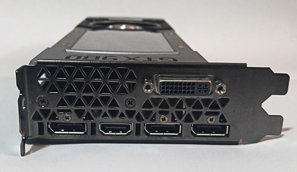 GTX 980 conectores
