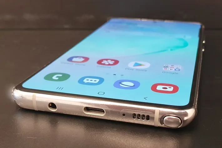 Galaxy Note 10 Lite: corpo