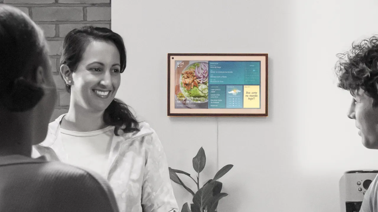 Echo show 15